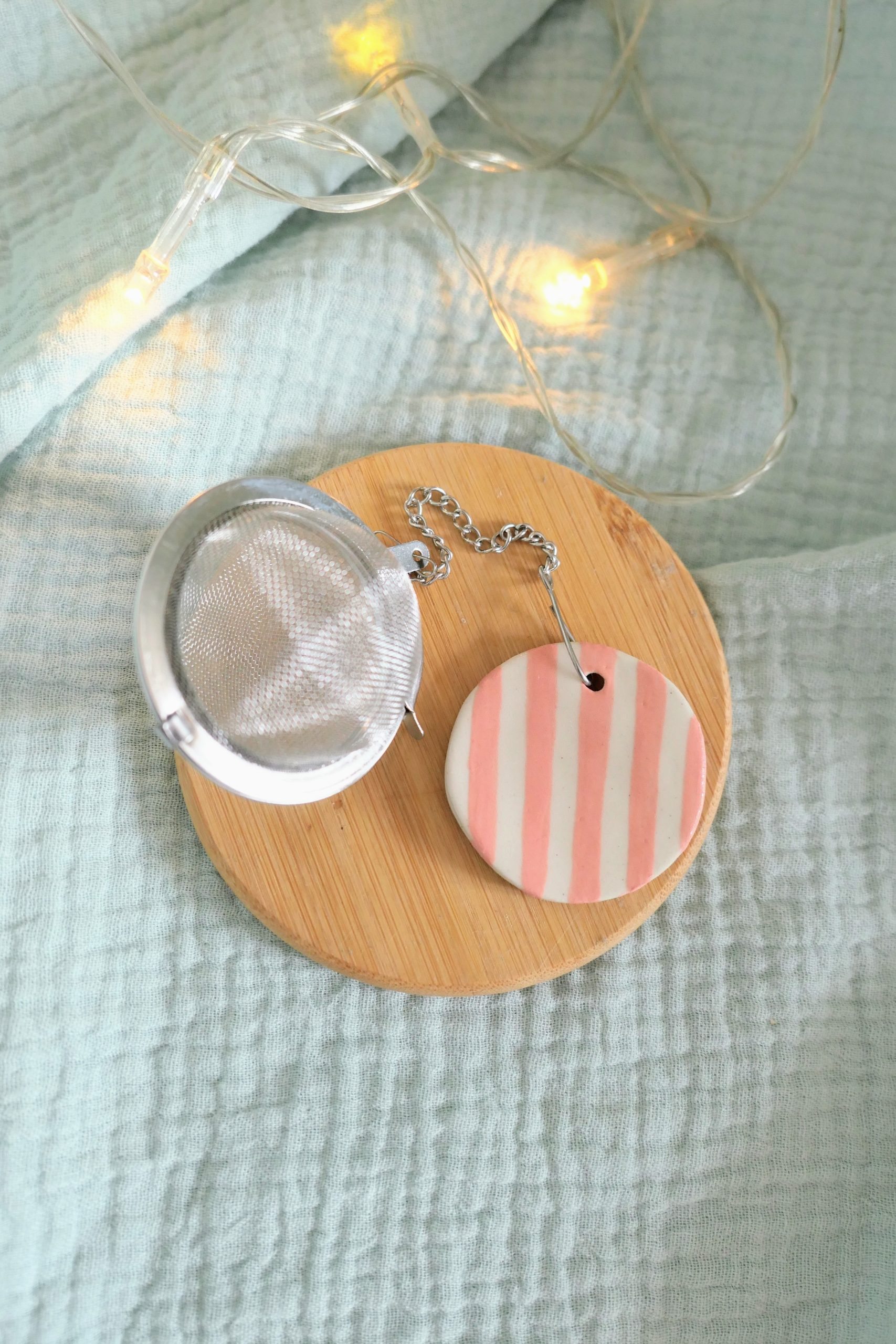 Boule à thé rayure rose